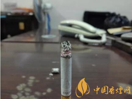 万宝路完税版欧盟产葡萄牙硬白金口感测评